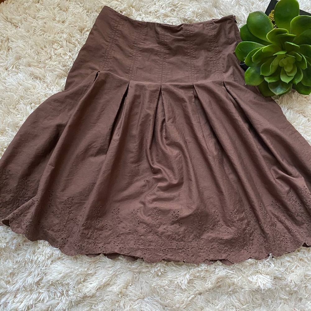 Apostrophe skirt